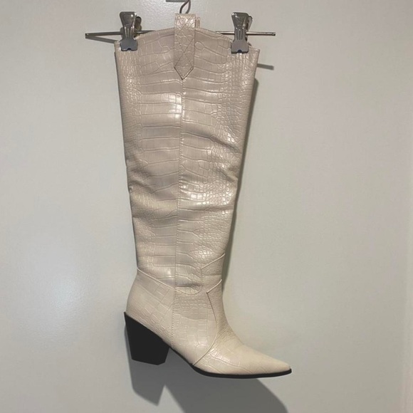 Princess Polly White Cowboy boot worn once - Picture 1 of 1